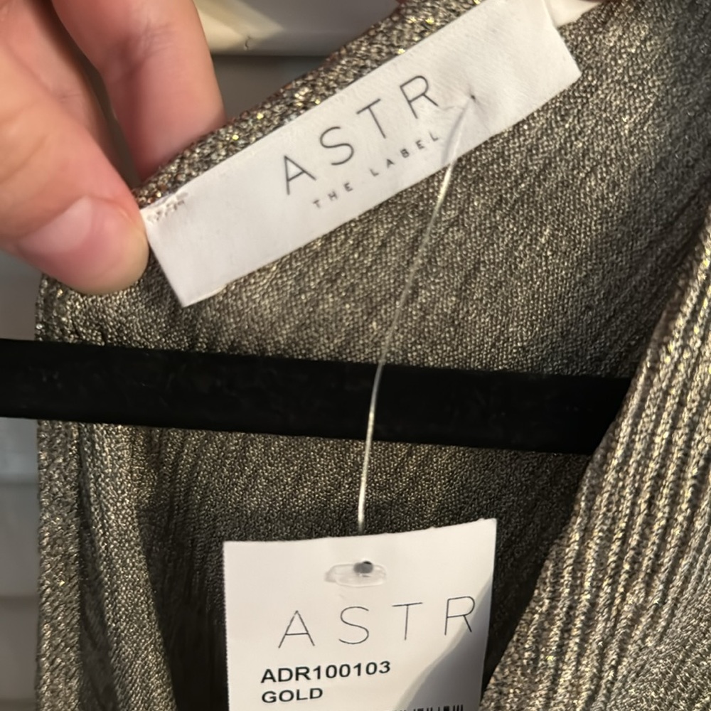 NWT!! ASTR the Lablel Gold Dress - Picture 8 of 10
